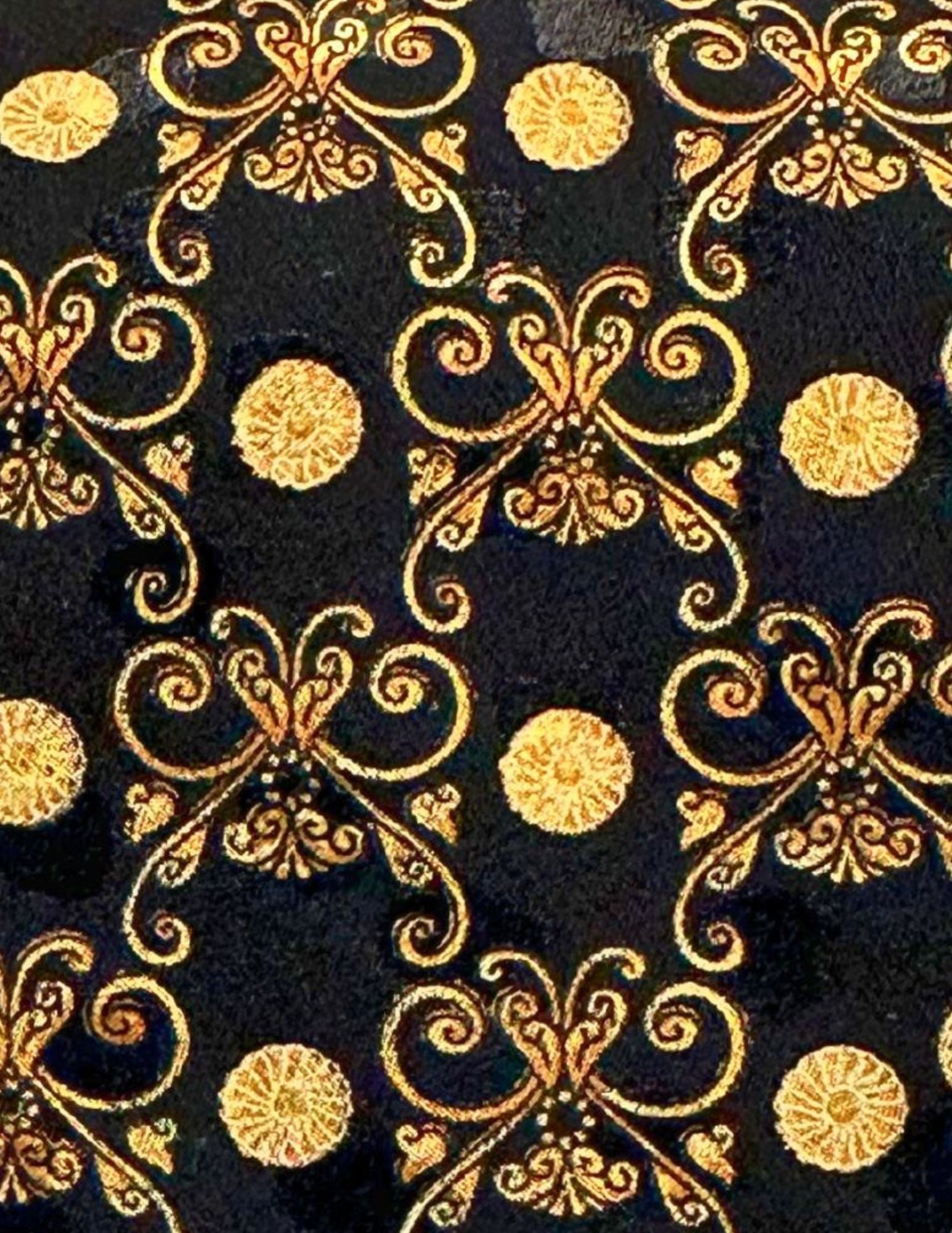 BRIONI, Italy, Men's Tie, Black and Gold, Handmade, Silk: Brand: Brioni, Handmade Made In: Italy Color: Black and Gold (Color appearance/shade can vary due to lighting, monitors, etc.) Material: 100% Silk Width: 3 3/4 inch (9cm) Eligible for In-House Shippin