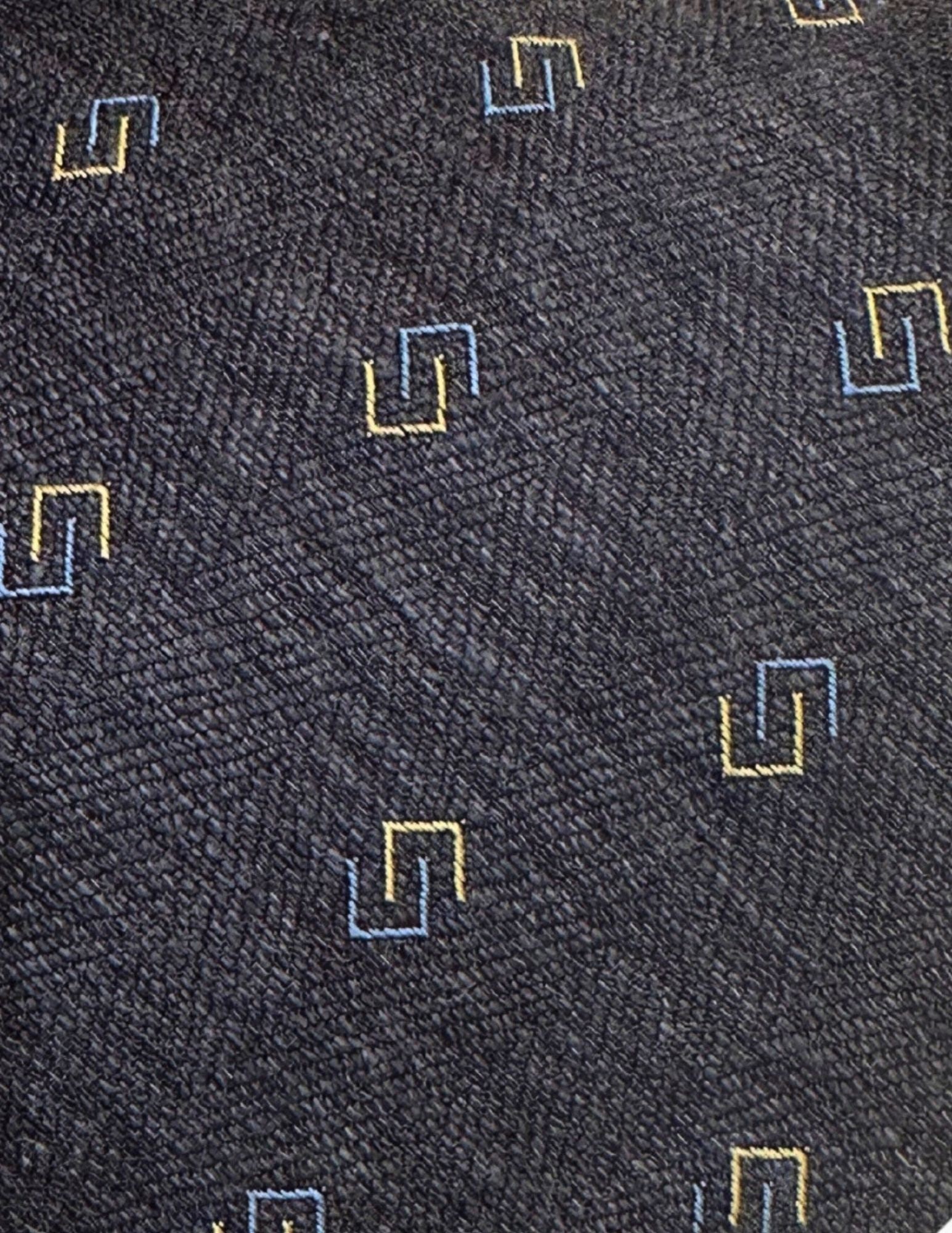 BRIONI, Men's Tie, Gray, Handmade, Silk: Brand: Brioni, Italy, Handmade Color: Gray (Color appearance/shade can vary due to lighting, monitors, etc.) Material: 100% Silk Width: 3 3/4 inch (9cm) Eligible for In-House Shipping