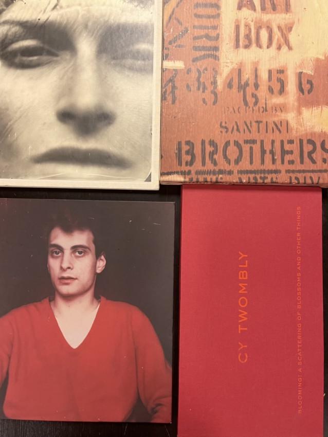 CONTEMPORARY ART: Gagosian Gallery, 4 exhib.catalogues: RAUSCHENBERG, Robert; Sally MANN; Rudolf STINGEL; Cy TWOMBLY CONTEMPORARY ART: Gagosian Gallery, collection of 4 large format art books. Lawrence, James and John Richardson. ROBERT RAUSCHENBERG. Chro