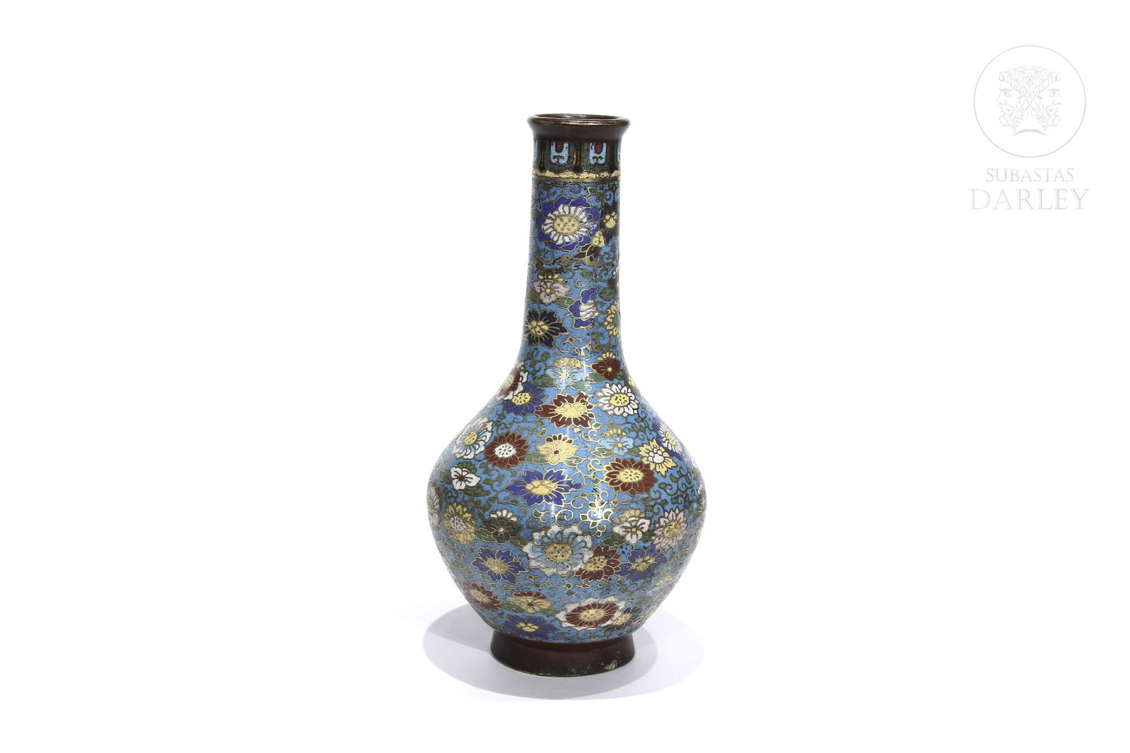 Cloisonne vase, Qing dynasty. (1 of 7)