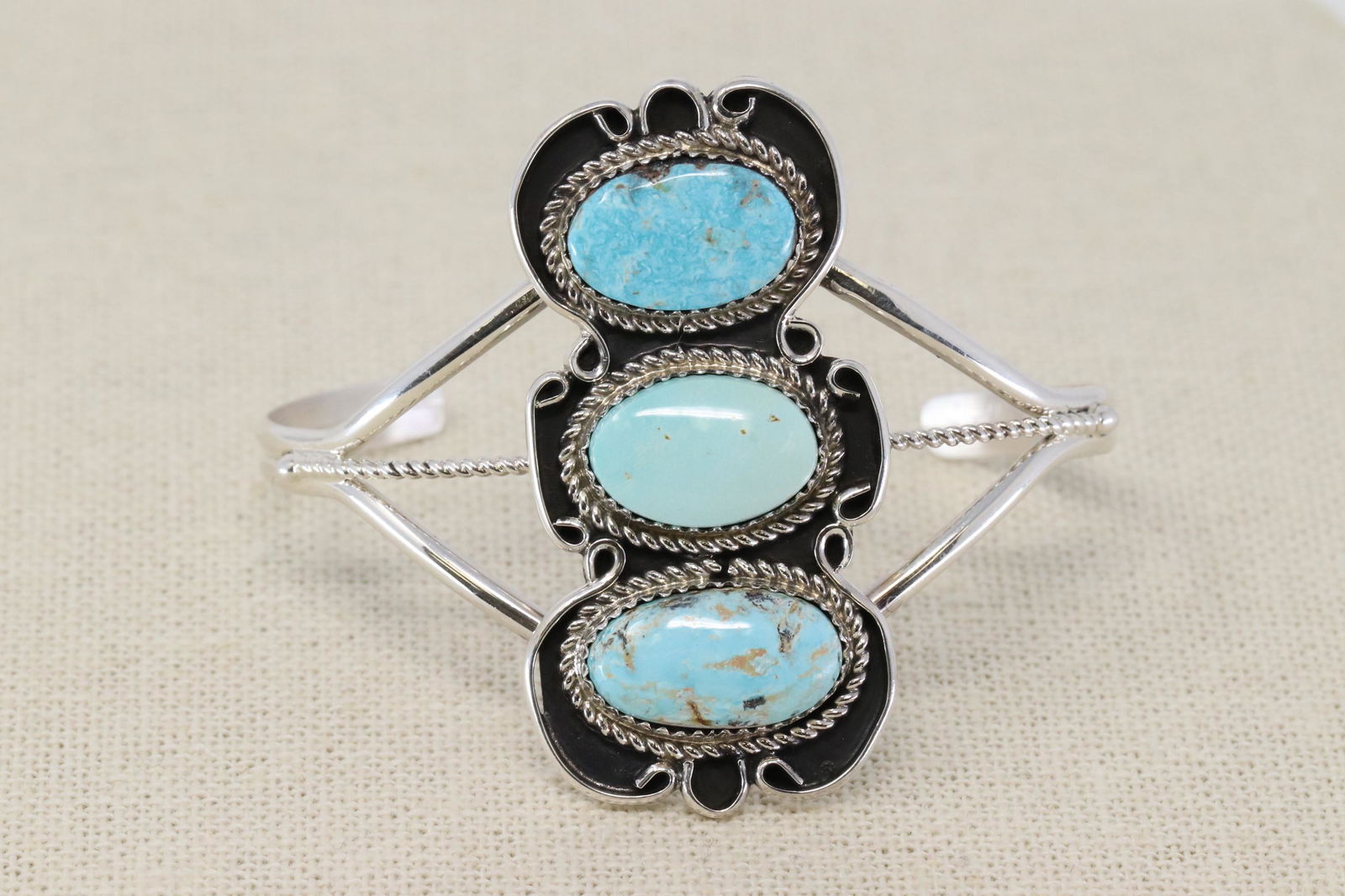 Navajo Sterling Silver Turquoise Cuff Bangle (1 of 4)