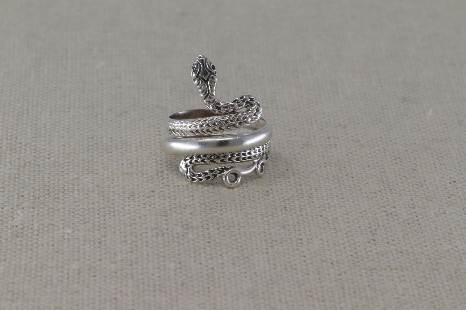 925 Silver Ladies Snake Ring (1 of 2)