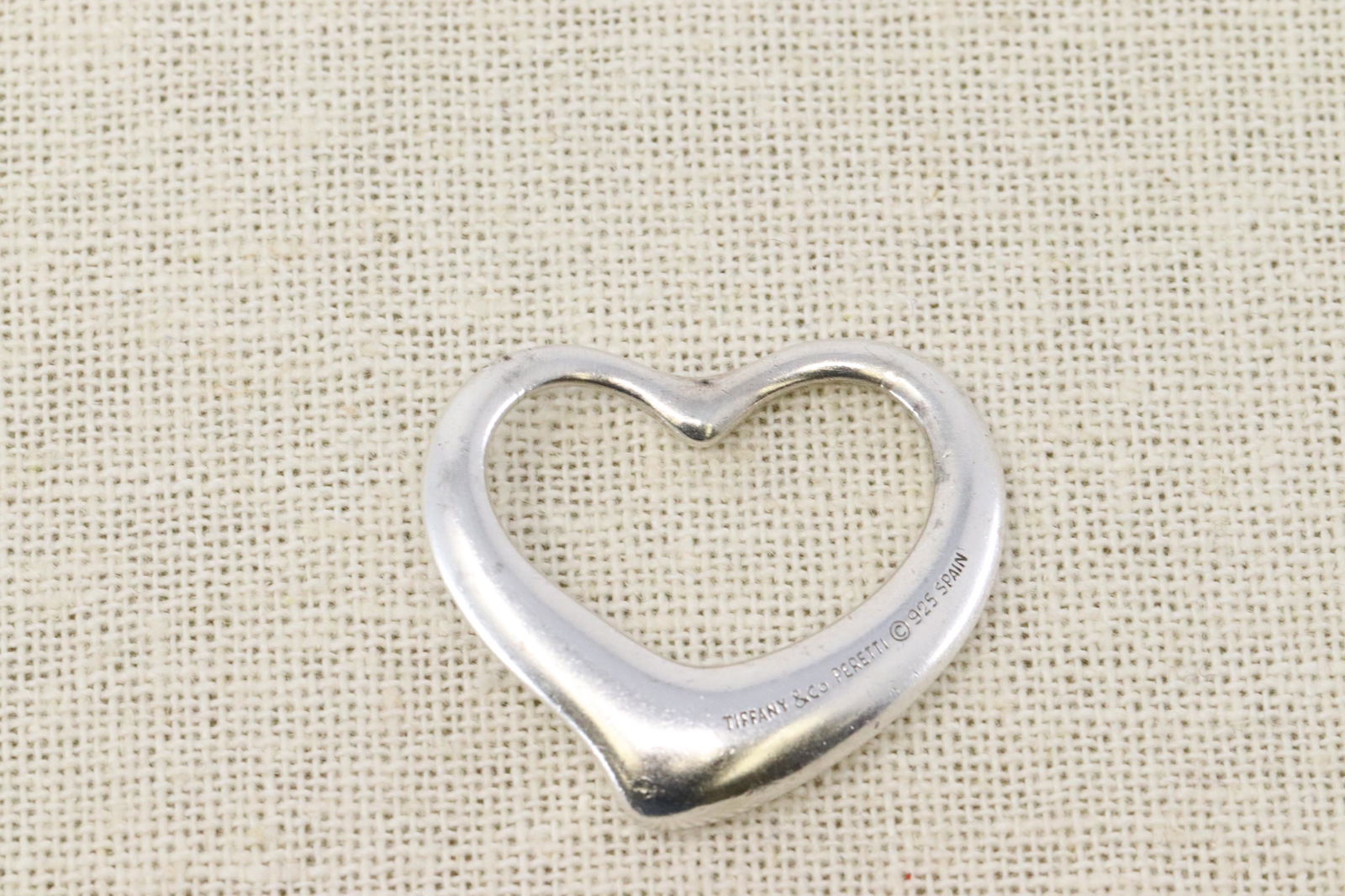 TIFFANY & CO. .925 STERLING SILVER Large OPEN HEART (1 of 4)