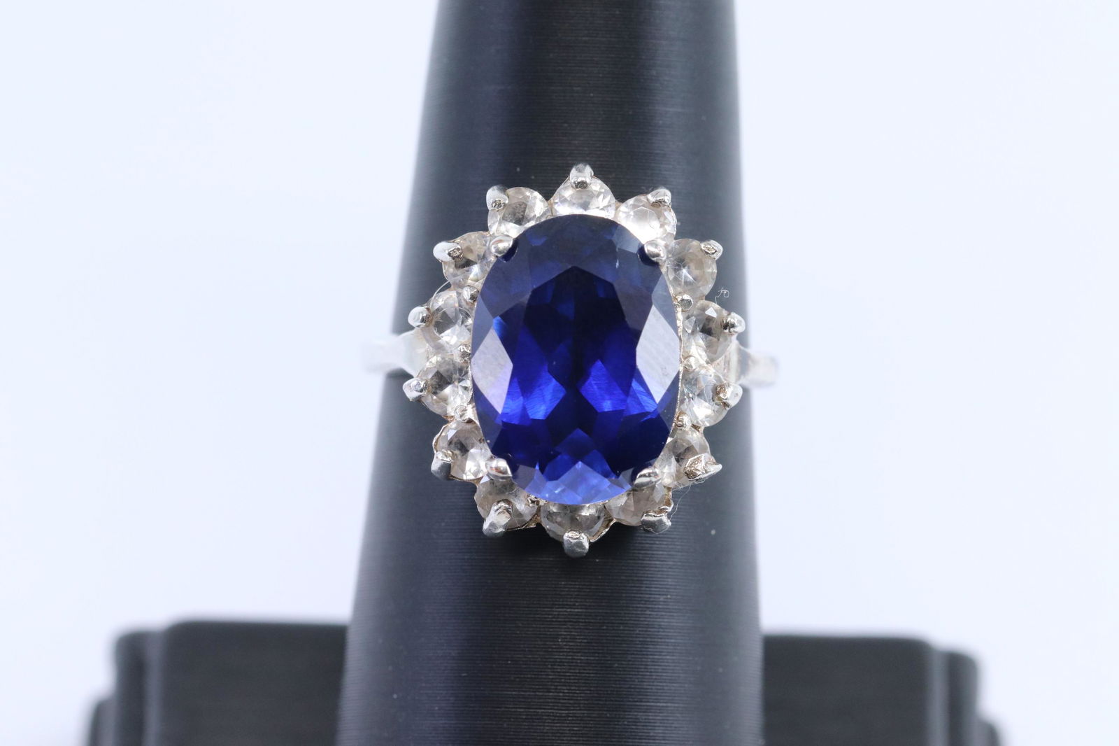 925 Silver Modern Ring. (1 of 3)