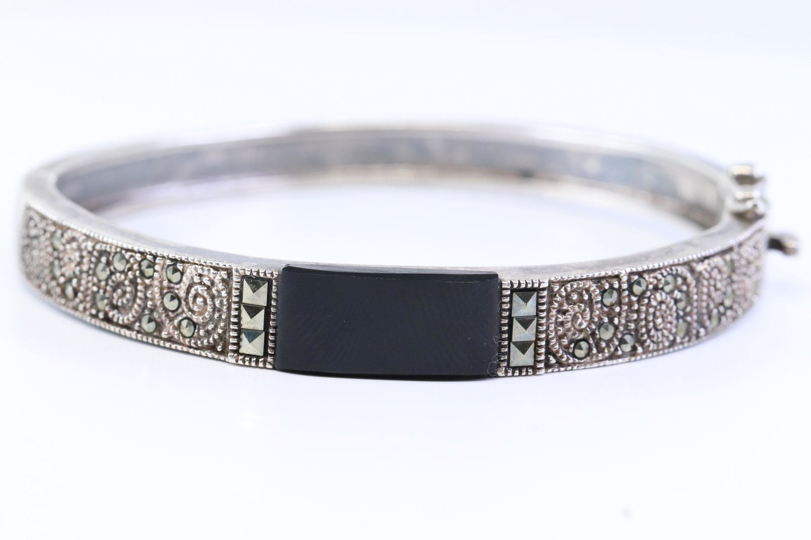 925 Silver Art Deco Design Bangle (1 of 4)