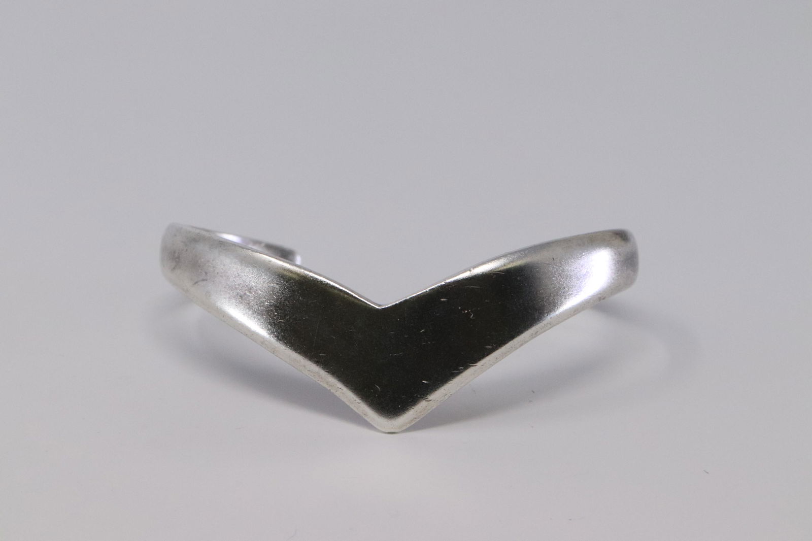 925 Silver Cuff Bangle. (1 of 3)