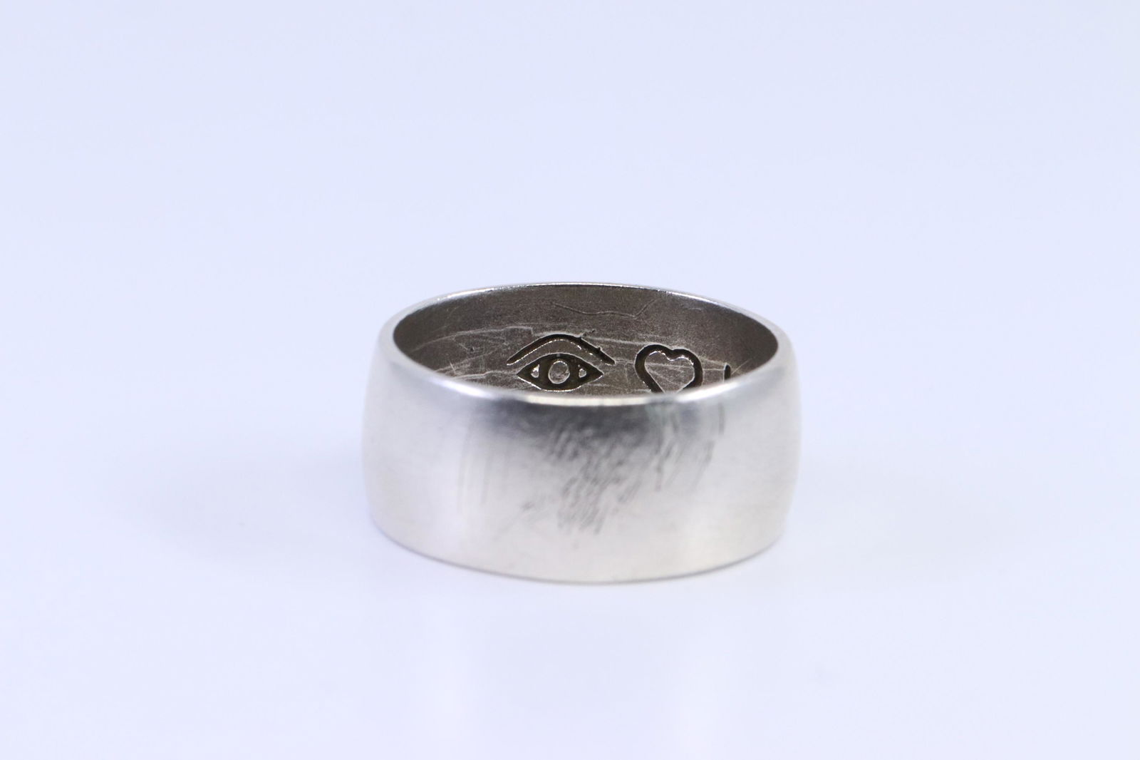 925 Solid Ring. (1 of 2)