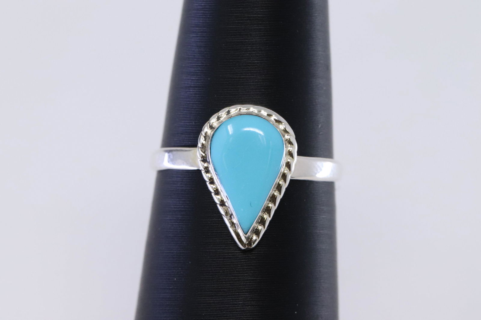 Ladies Zuni Sterling Silver Ring. (1 of 3)