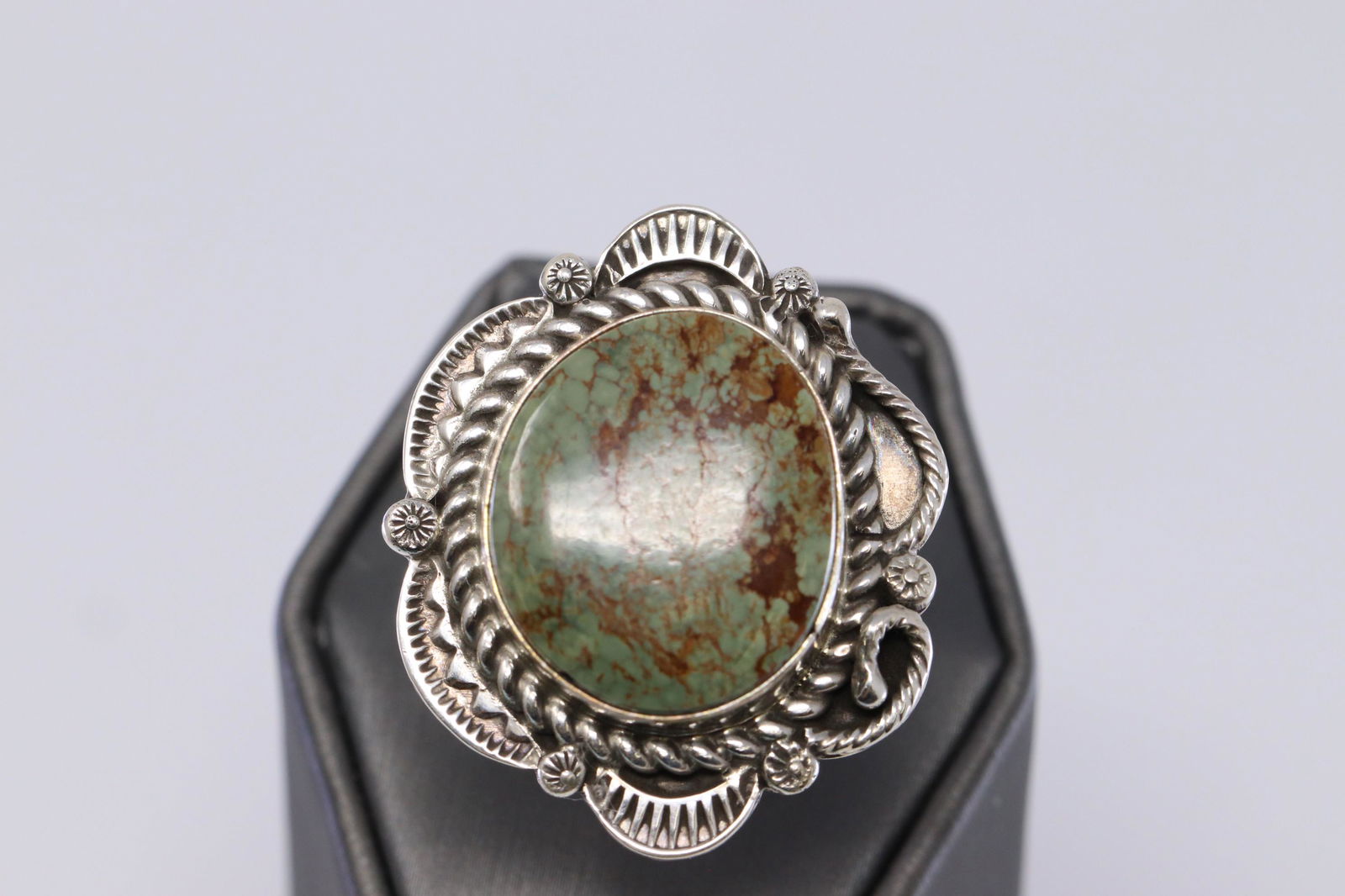 Native American Navajo Handmade Turquoise Ring. (1 of 4)