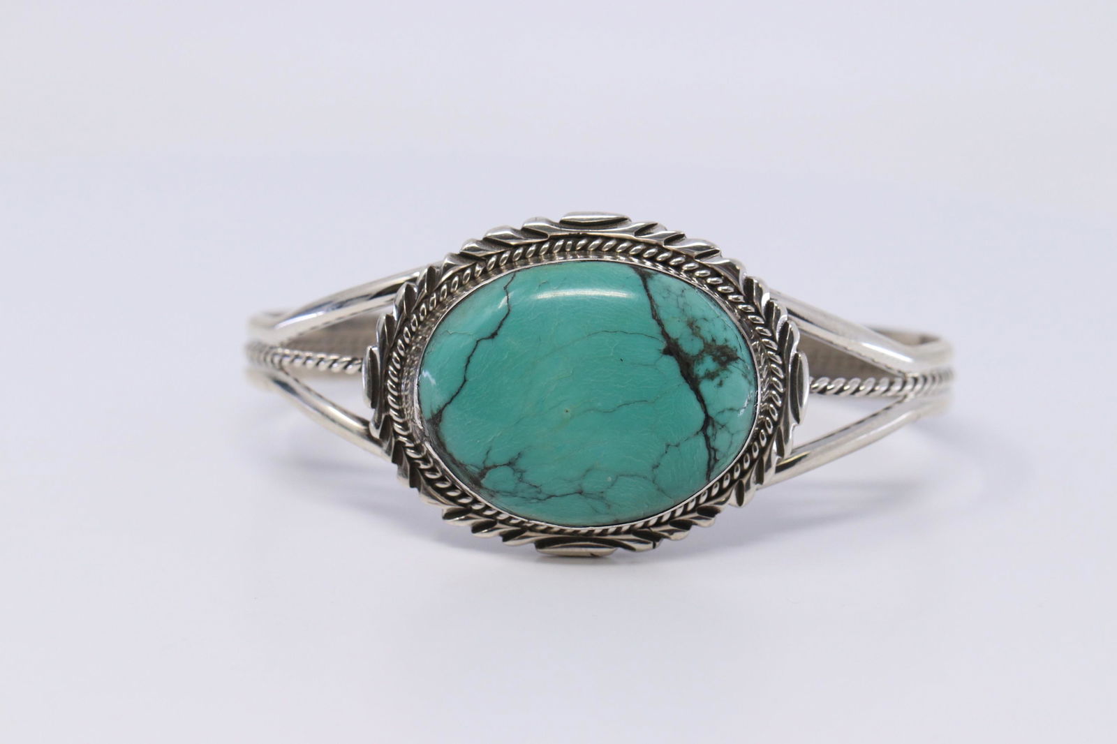 Native American Navajo Turquoise Sterling Silver Cuff (1 of 4)