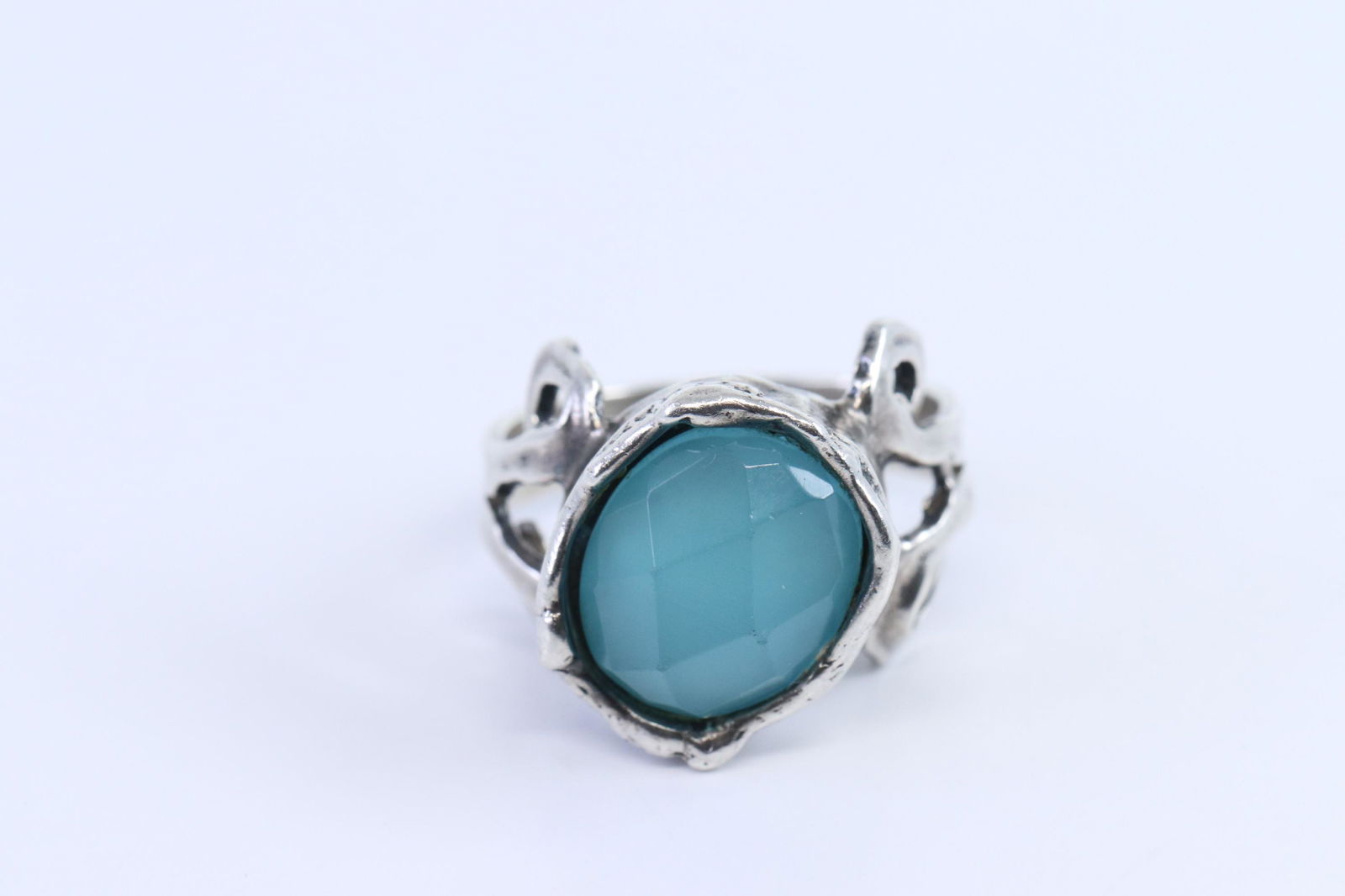 Ladies Art Deco Design Ring. (1 of 3)