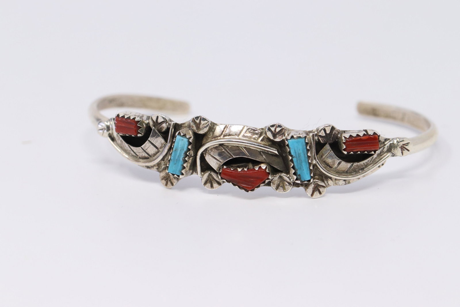 Zuni Handmade Sterling Silver Turquoise Coral Leaves (1 of 2)