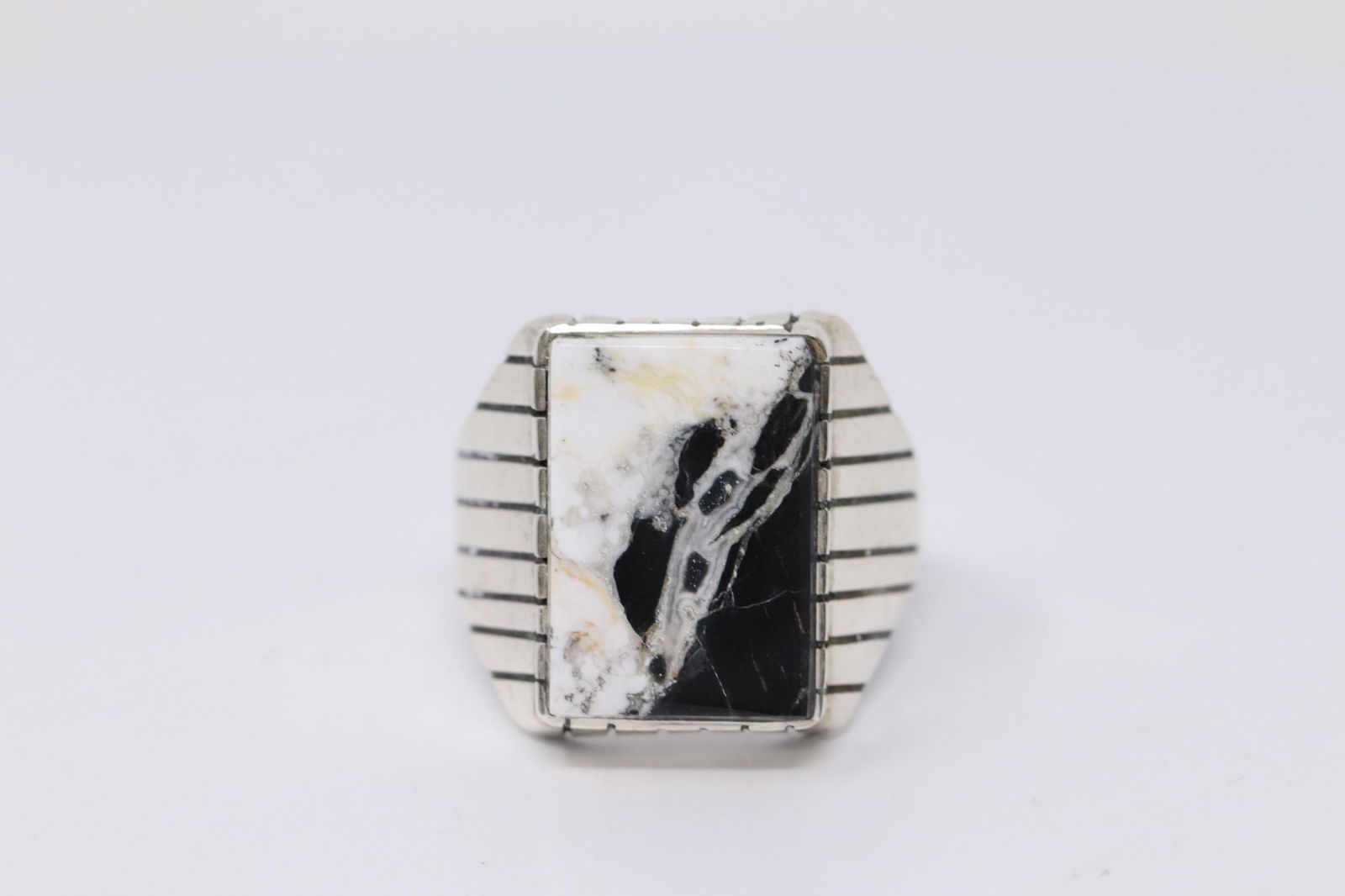 Native American Navajo Handmade Men's Ring. (1 of 4)