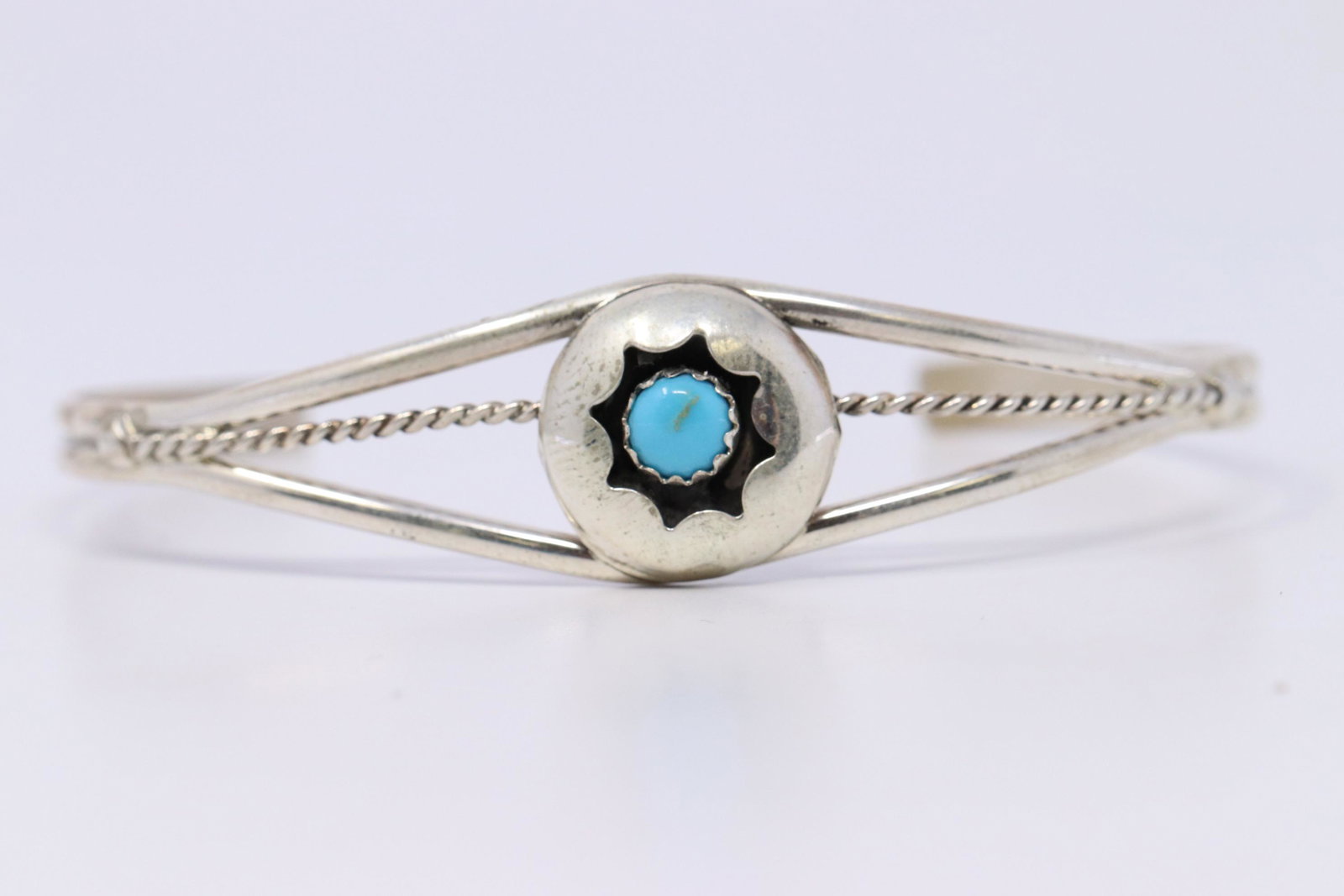Native American Navajo handmade Turquoise Bracelet By: This is a Native American Navajo handmade Turquoise Bracelet By Janice Spencer.