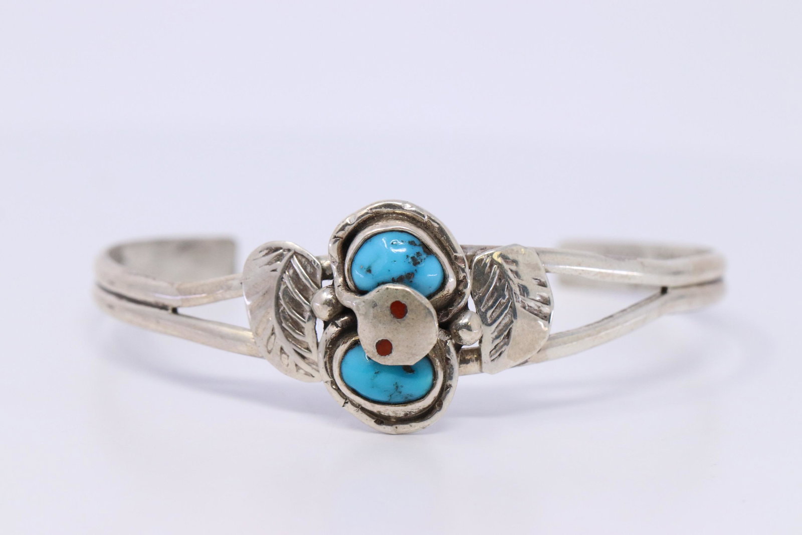 Zuni Kingman Turquoise Sterling Silver Handmade: This is a Zuni Kingman Turquoise Sterling Silver Handmade Bracelet By Jude Candelaria.
