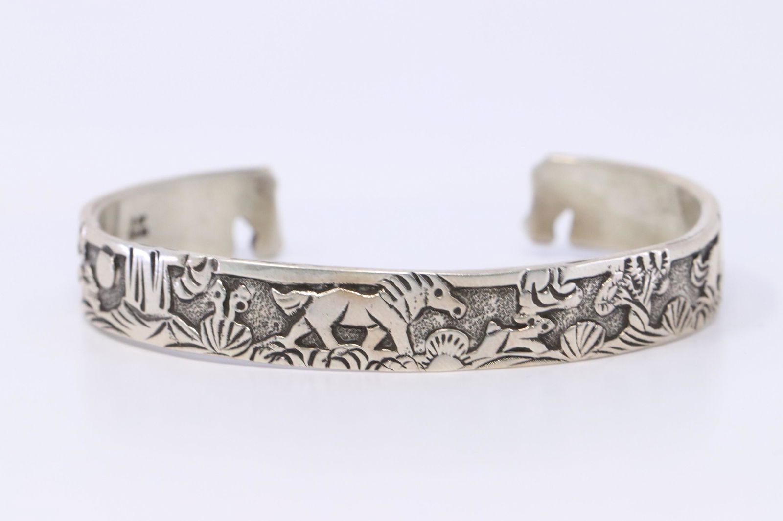 Native American Navajo Handmade Cuff Bracelet Story (1 of 5)