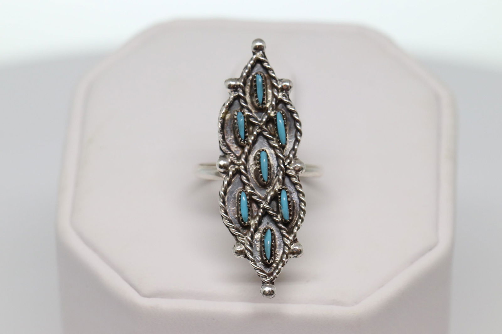 Native American Zuni Needlepoint Turquoise Ring (1 of 3)