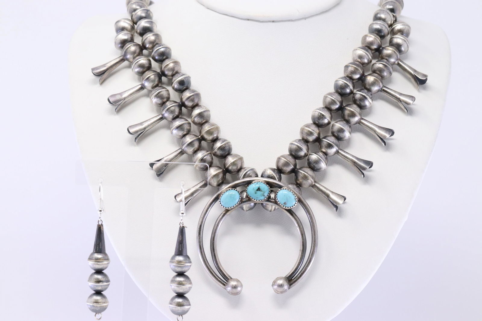 Native American Navajo Handmade Sterling Silver Navajo (1 of 5)