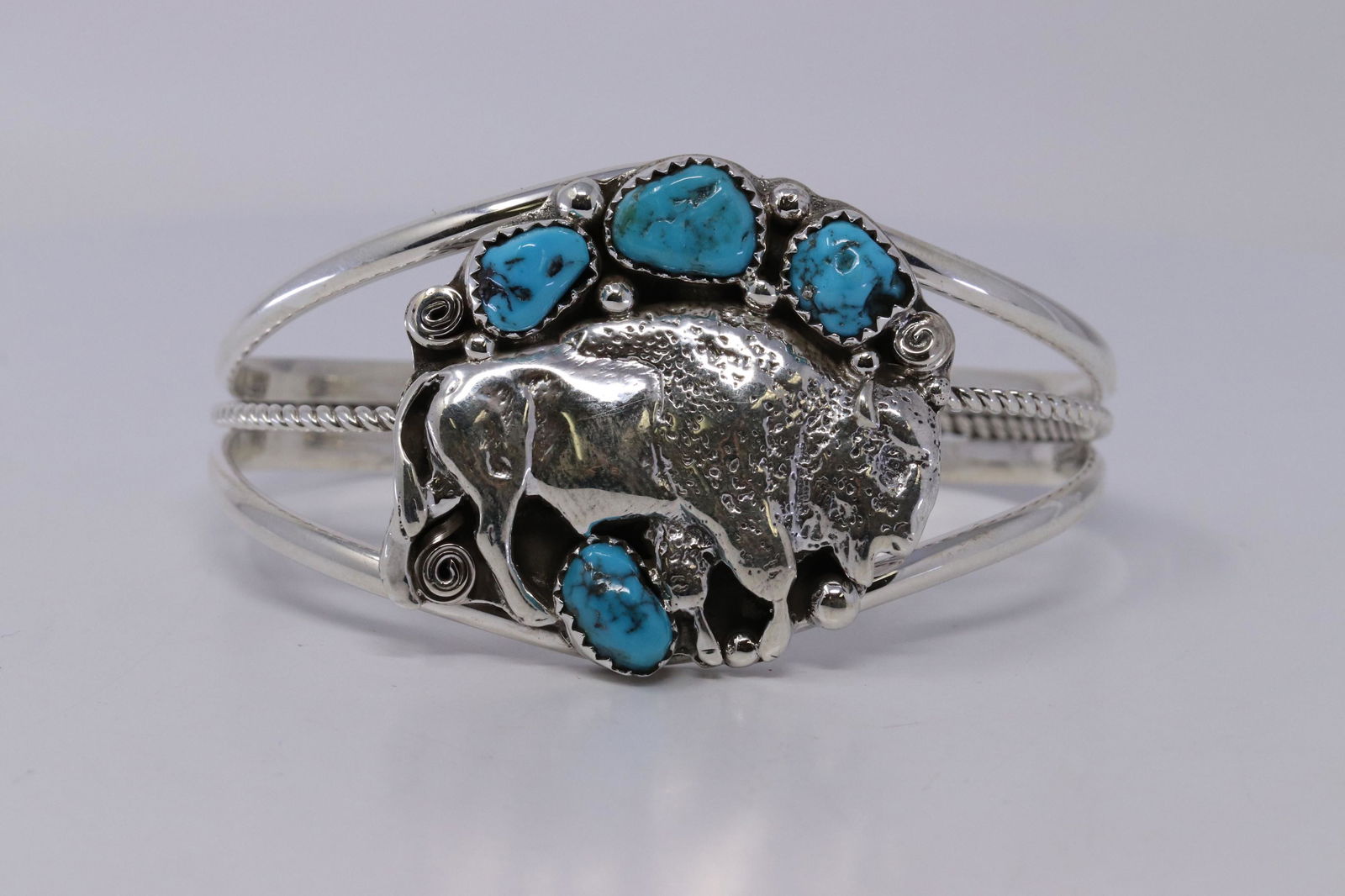 Native American Navajo Handmade Sterling Silver Buffalo (1 of 4)