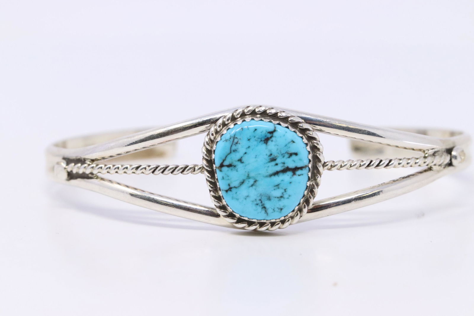 Lot of Silver .925/sterling pre-owned jewelry. (1 of 3)