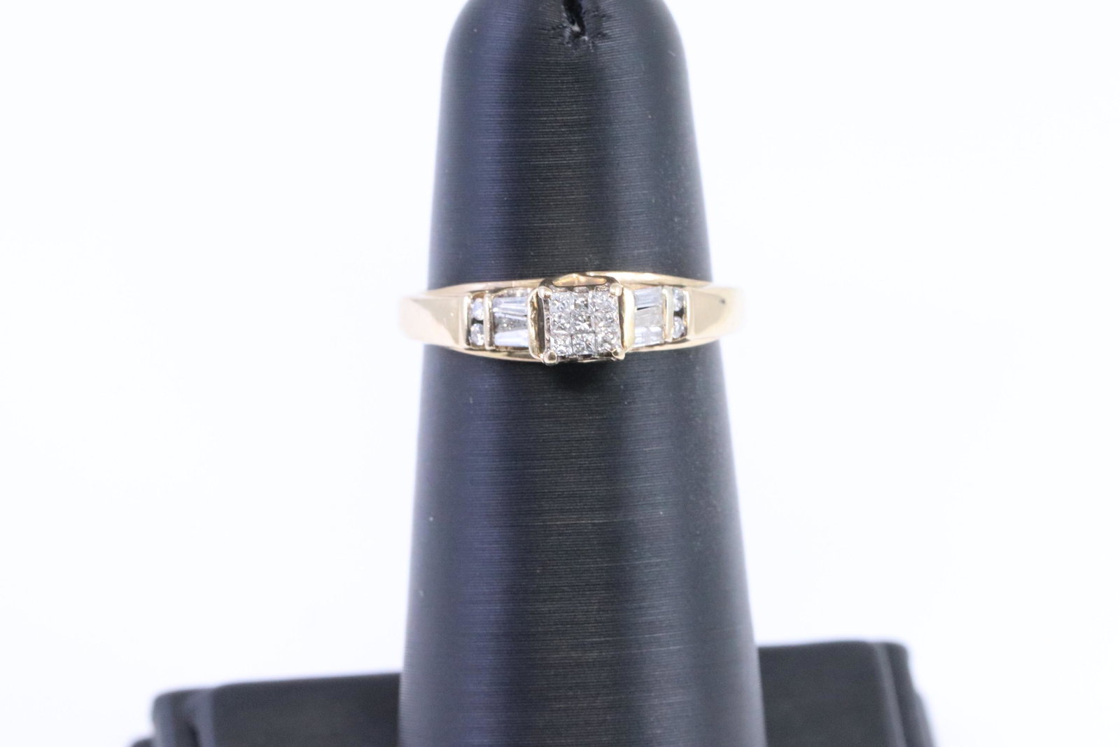 Ladies Diamond Ring 14Kt Yellow Gold (1 of 3)