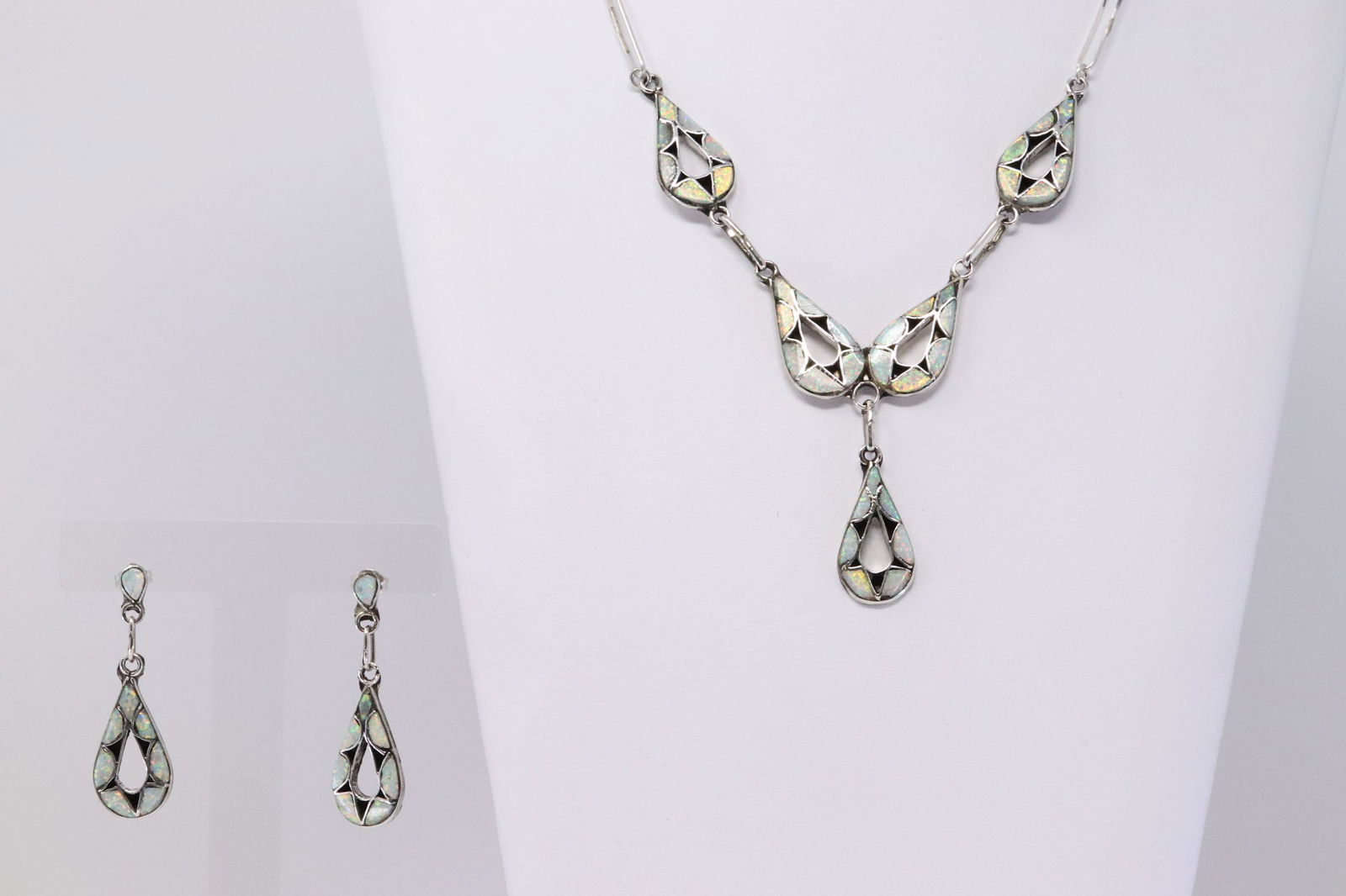 Native American Zuni Handmade Sterling Silver Synthetic (1 of 7)