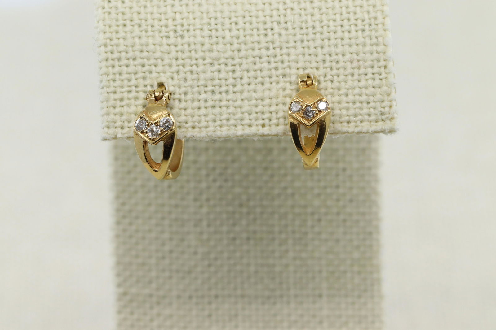 21Kt Ladies Diamond Earrings (1 of 3)