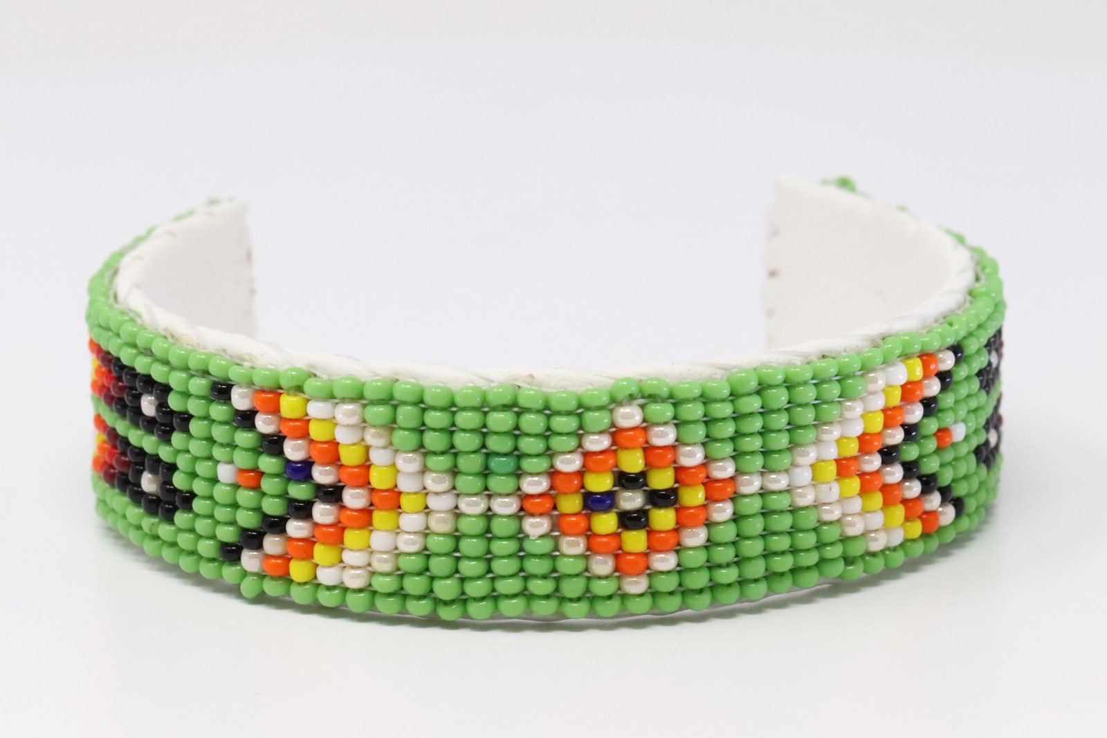 Native American Navajo Handmade Beaded Multi-Color: This is a Native American Navajo Handmade Beaded Multi-Color Bracelet.