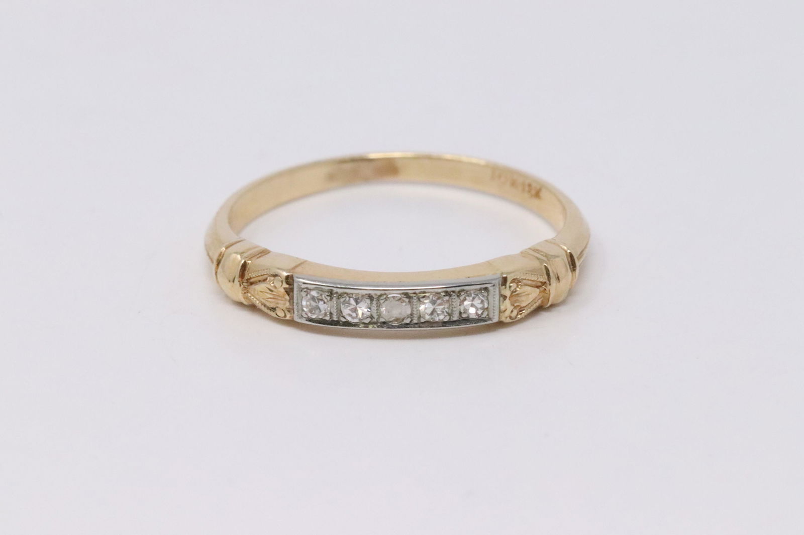 Vintage 14k yellow Gold Band Ring (1 of 4)