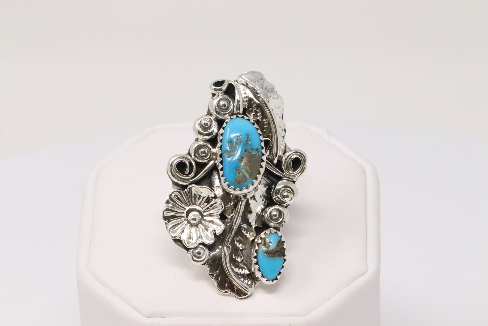 Native American Navajo Handmade Sterling Silver: This is Native American Navajo Handmade Sterling Silver Turquoise Ring By Harry B. Yazzie. Ring size: 7.25.