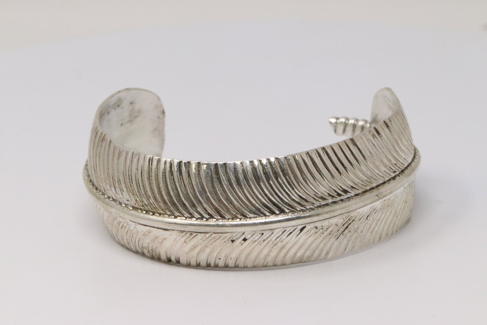 Native American Navajo Handmade Sterling Silver Feather: This is Native American Navajo Handmade Sterling Silver Feather Bracelet By Aaron Davis.