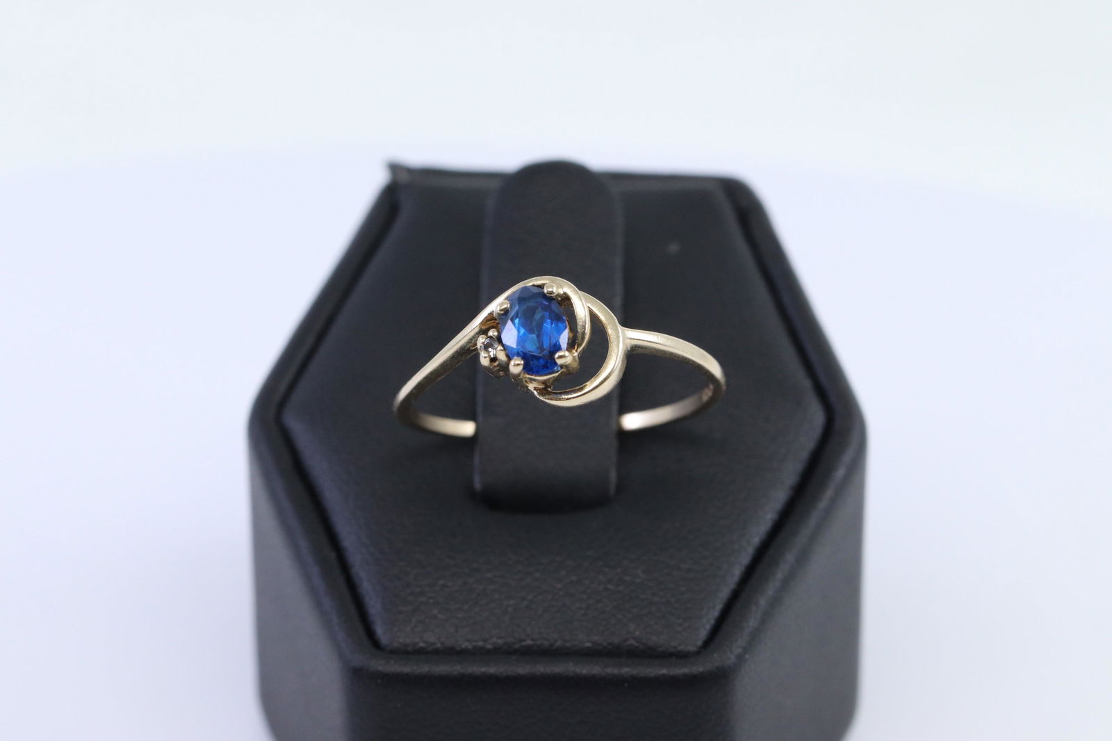 Ladies Diamond Ring (1 of 3)