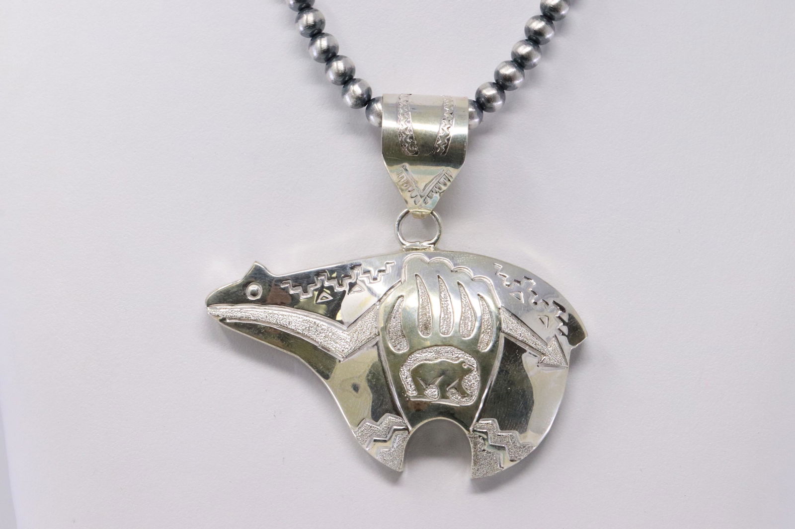 Native American Navajo Handmade Sterling Silver Bear (1 of 3)