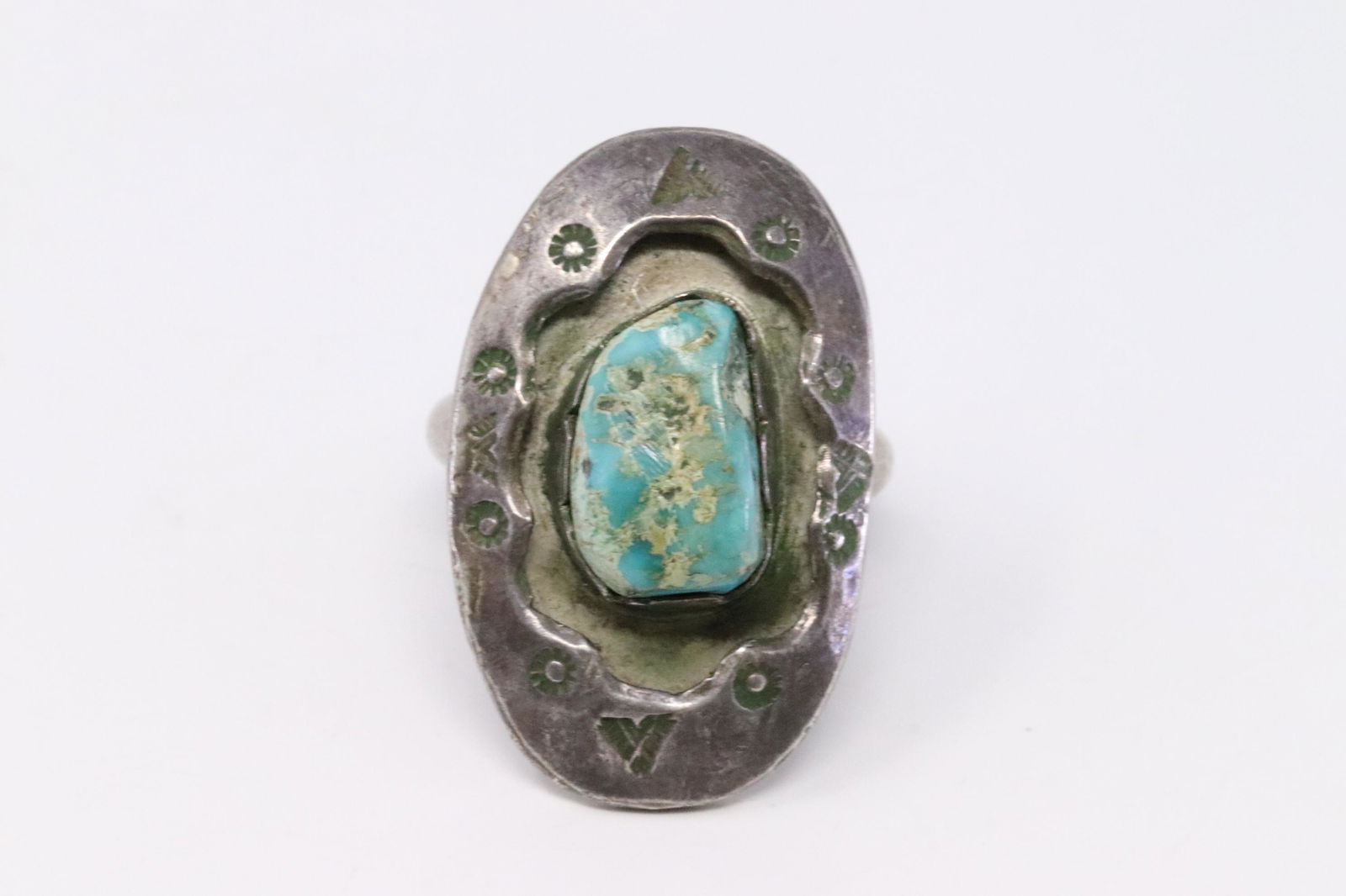 Vintage Pawn Turquoise Ring (1 of 3)