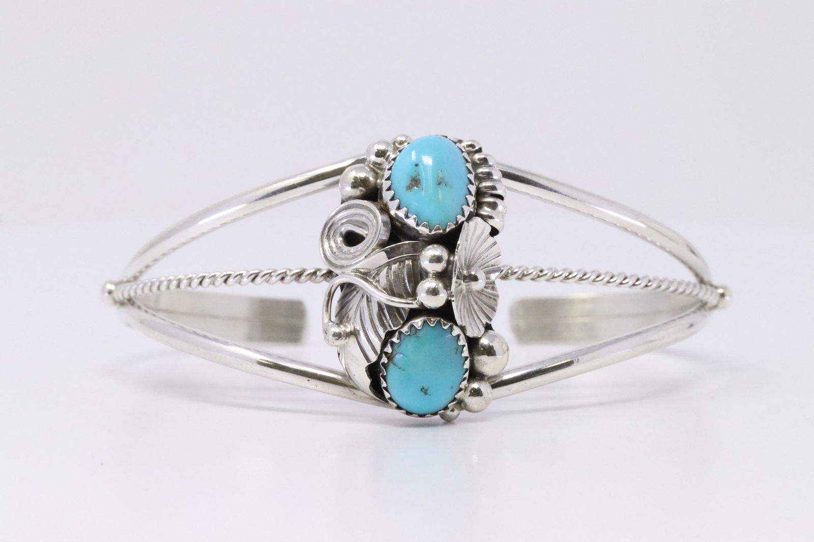 Native American Navajo Handmade Sterling Silver (1 of 4)