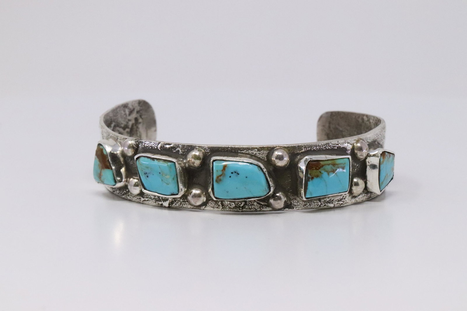 Native American Navajo Handmade Sterling Silver Kingman: This is a Native American Navajo Handmade Sterling Silver Kingman Turquoise Bracelet By Jude Calendaria.