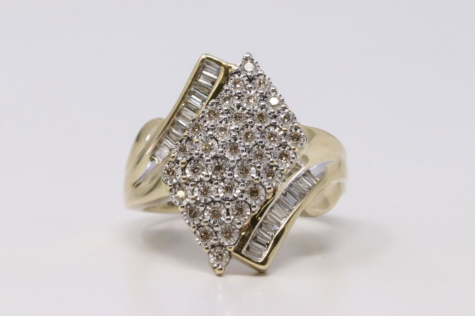 Yellow Gold Diamond Ring. (1 of 4)