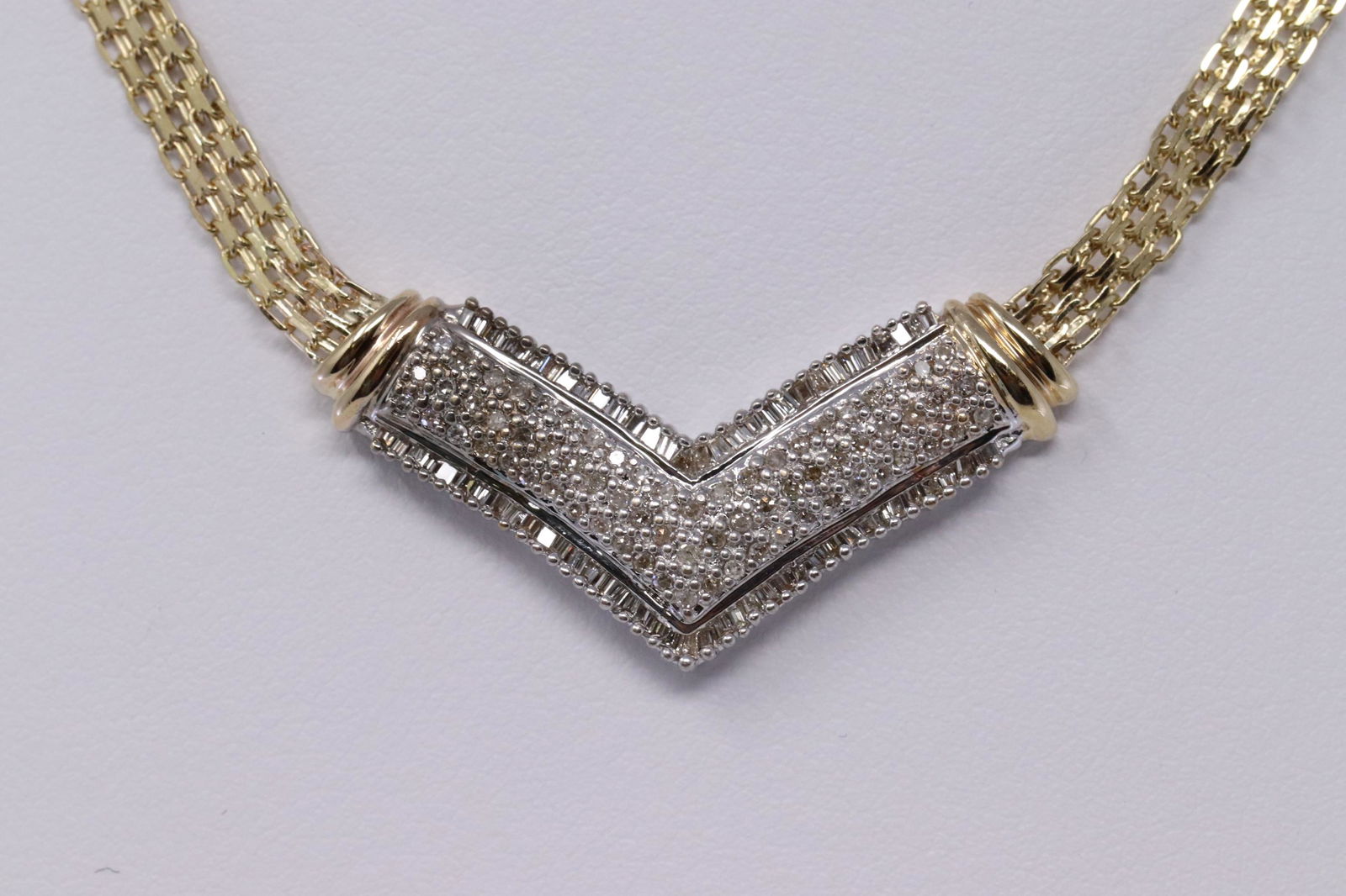 Ladies Diamond Necklace (1 of 6)