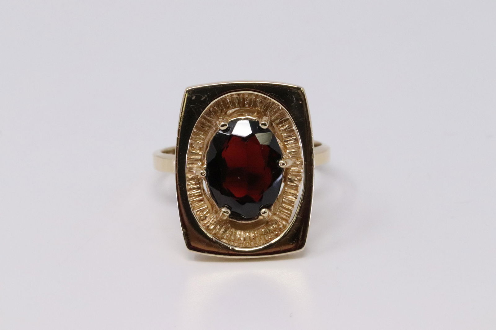 14KT Garnet Ring (1 of 4)