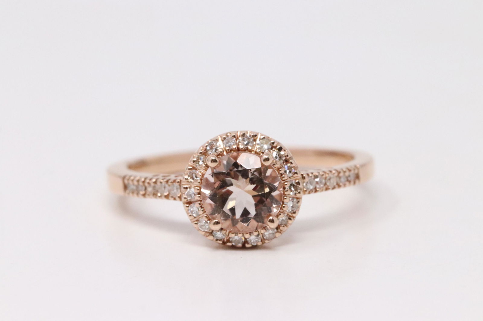14Kt Rose Gold Morganite Diamond Ring. (1 of 4)