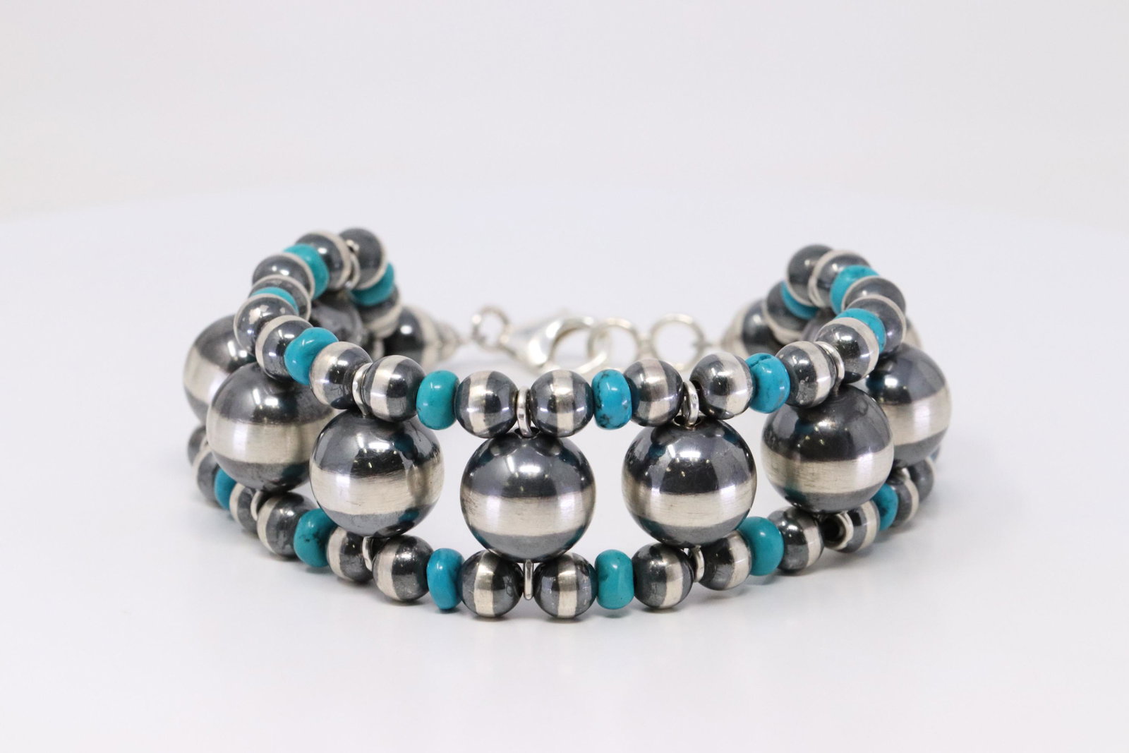 Native America Handmade Navajo Sterling Silver: This is a Native America Handmade Navajo Sterling Silver Turquoise Pearl Beaded Bracelet.