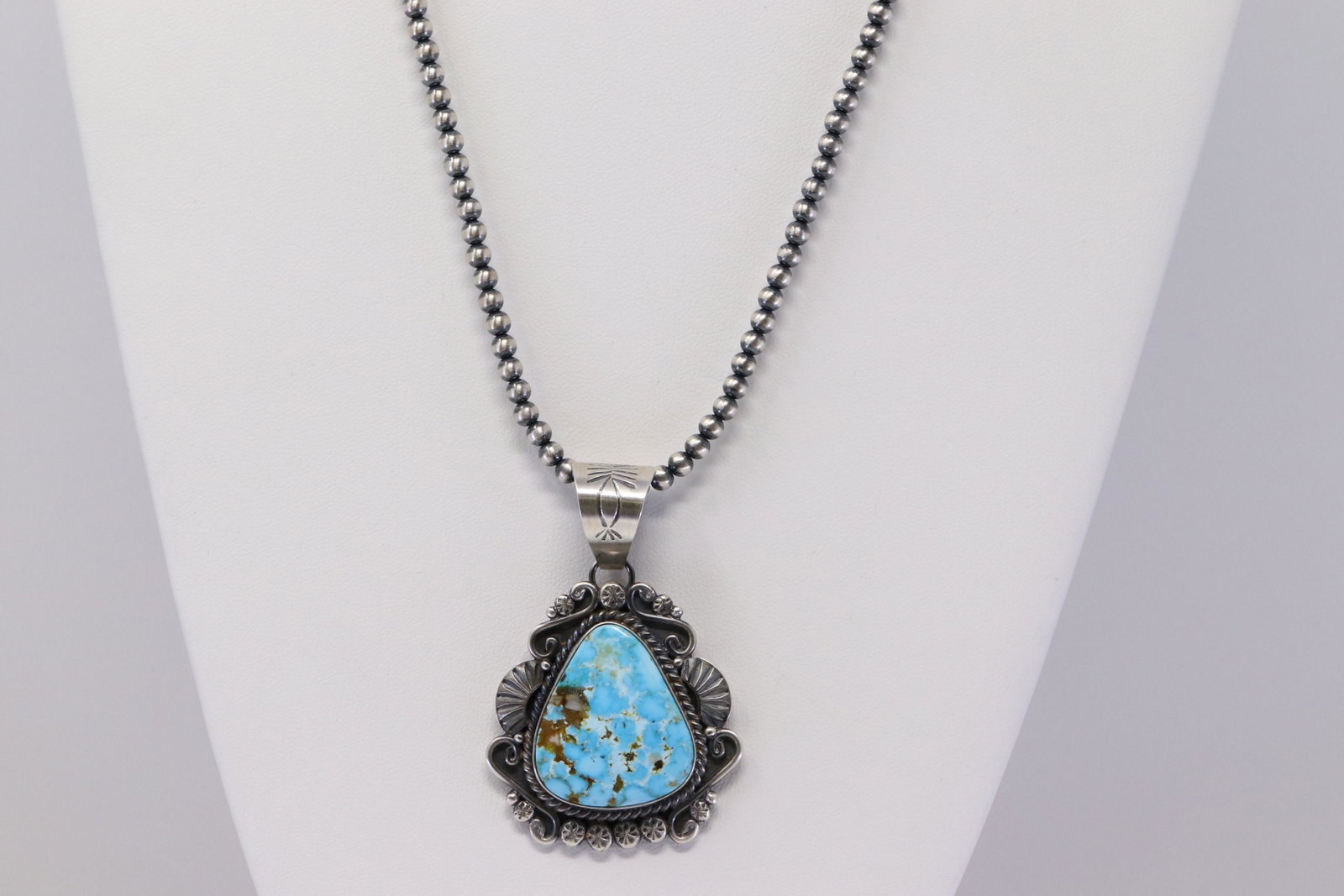 Native America Navajo Handmade Sterling Silver Kingman: This is a Native America Navajo Handmade Sterling Silver Kingman Turquoise Pendant & Necklace By Mary Ann Spencer. Necklace length: 22.00"