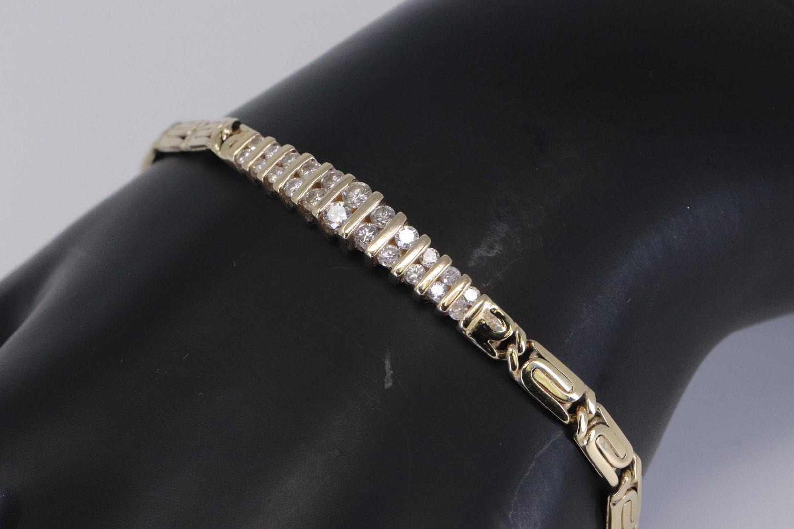 14Kt Ladies Diamond Bracelet (1 of 4)