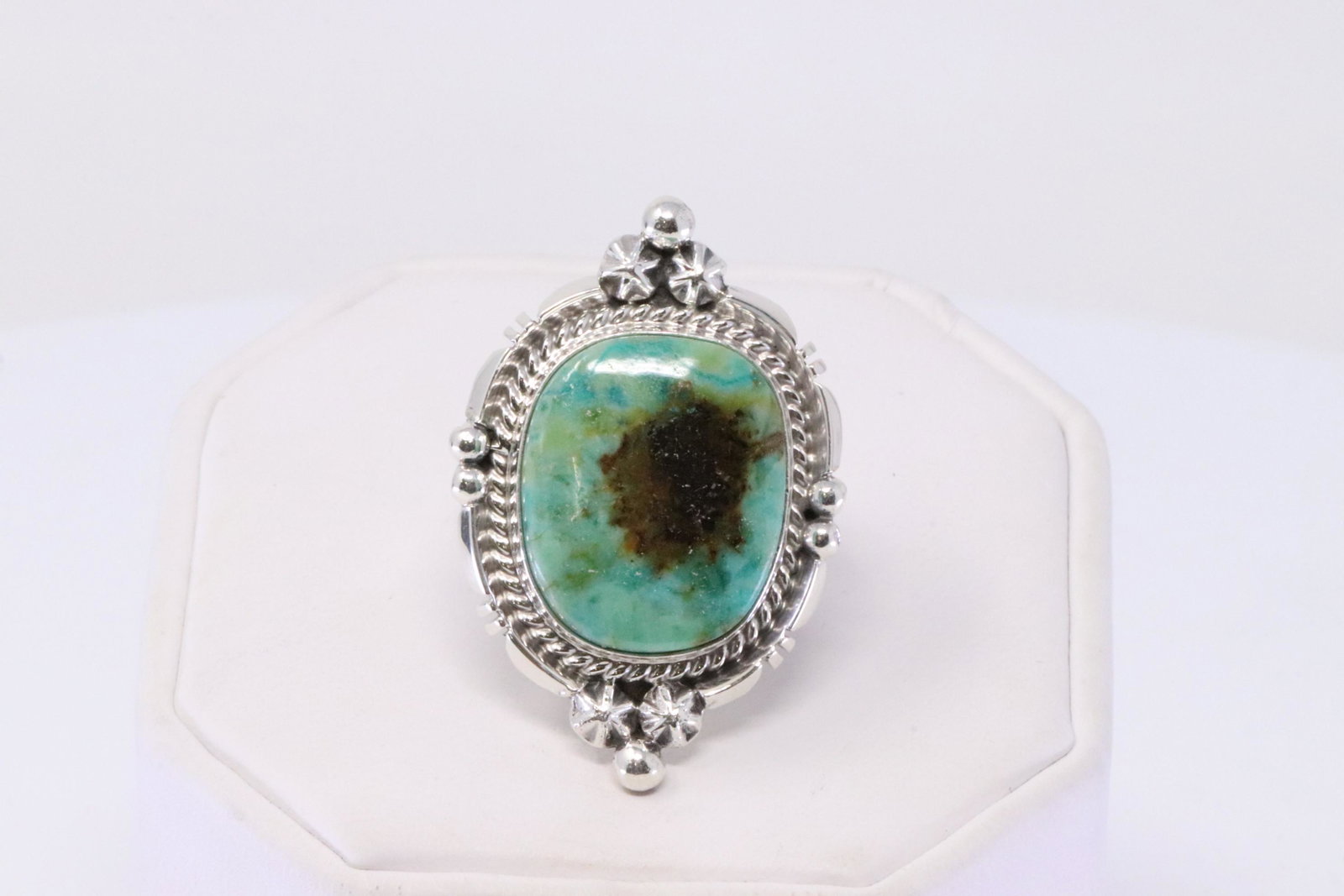 Native America Navajo Handmade Sterling Silver: This is a Native America Navajo Handmade Sterling Silver Turquoise Ring By Daniel Benally. Ring size: 6.00.