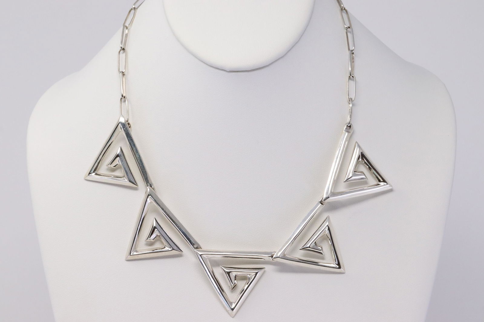 Native America Navajo Handmade Sterling Silver Necklace (1 of 4)