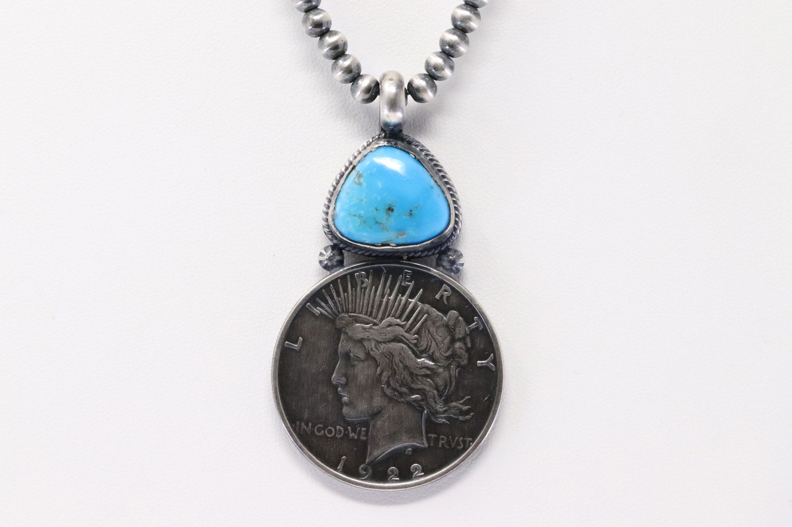 Native America Handmade Navajo Sterling Silver Morgan (1 of 4)