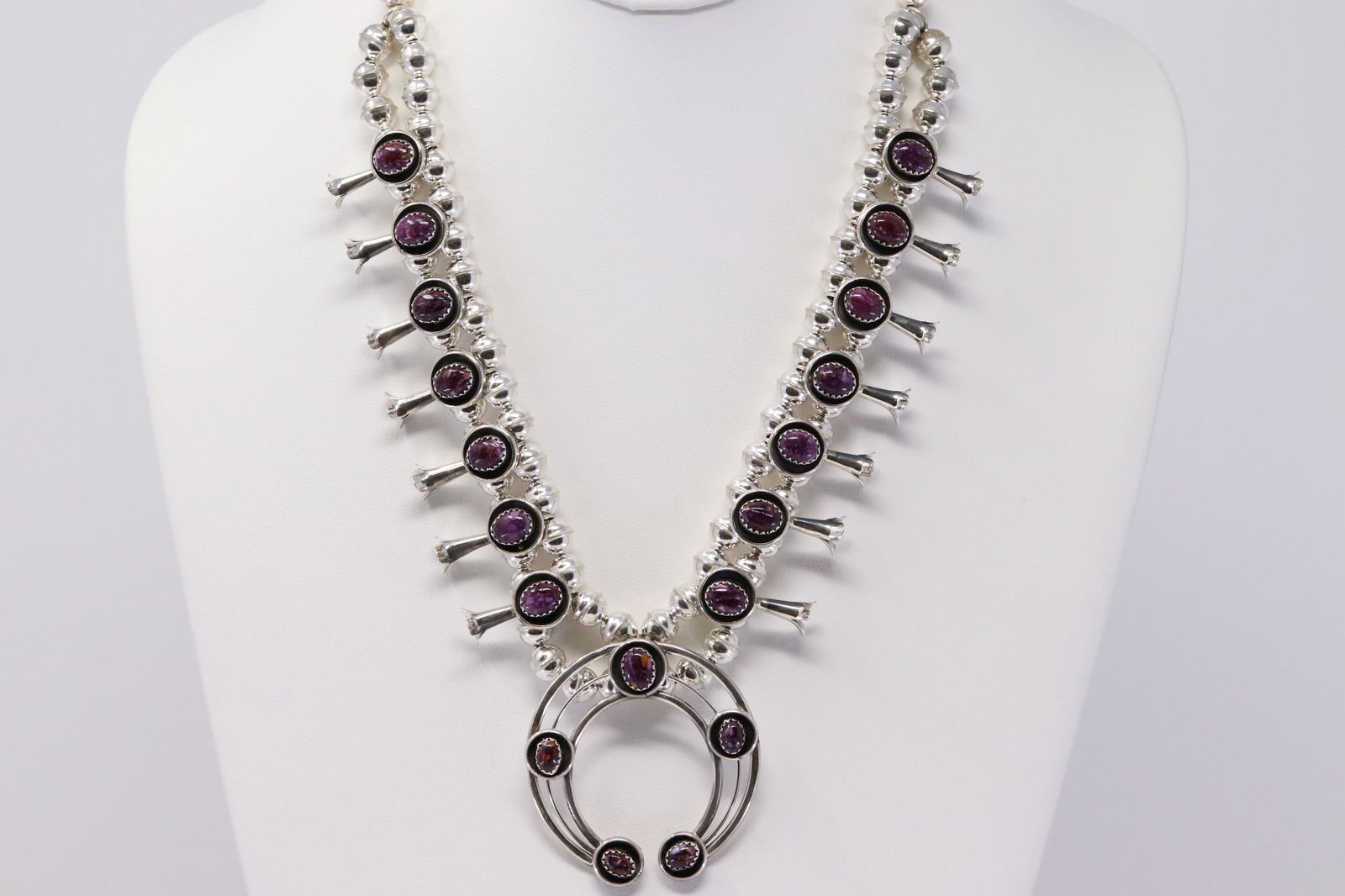 Native America Handmade Navajo Sterling Silver Naja (1 of 6)