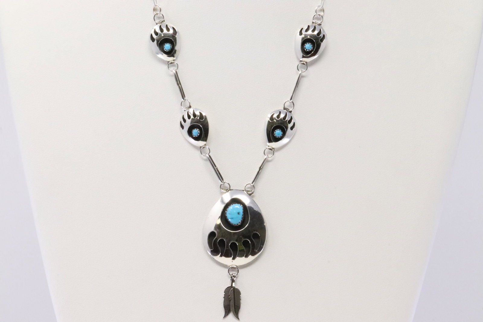 Native America Navajo Handmade Sterling Silver Paw Bear: This is a Native America Navajo Handmade Sterling Silver Paw Bear Turquoise Necklace By Leta Parker. Necklace length: 20.00"