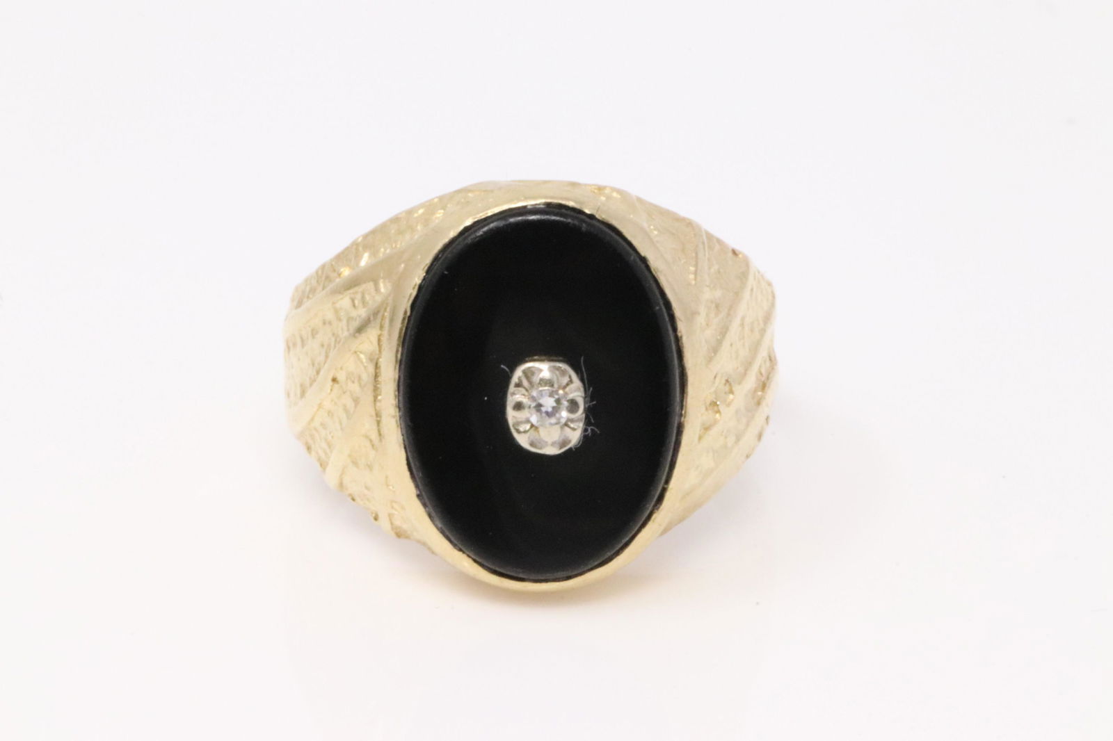 14Kt Men's Yellow Gold Vintage Onyx / Diamond Ring. (1 of 4)
