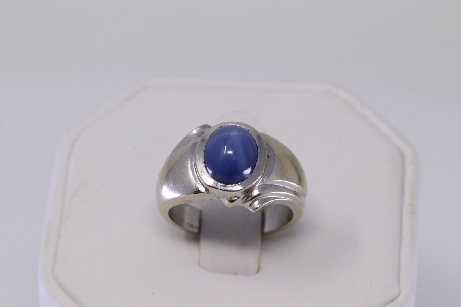 14Kt White Gold Star Sapphire Ring (1 of 3)